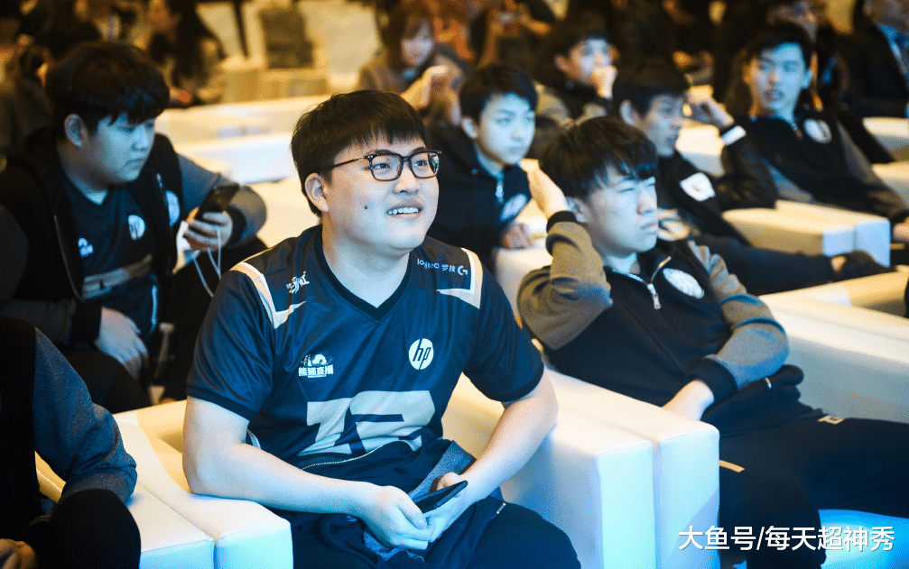 开云体育-关于这也行？Uzi在澳大利亚队比赛中逆转巴特勒在德国队比赛中连败，圣安东尼奥马刺围绕德甲队长鼓劲的信息-开云体育